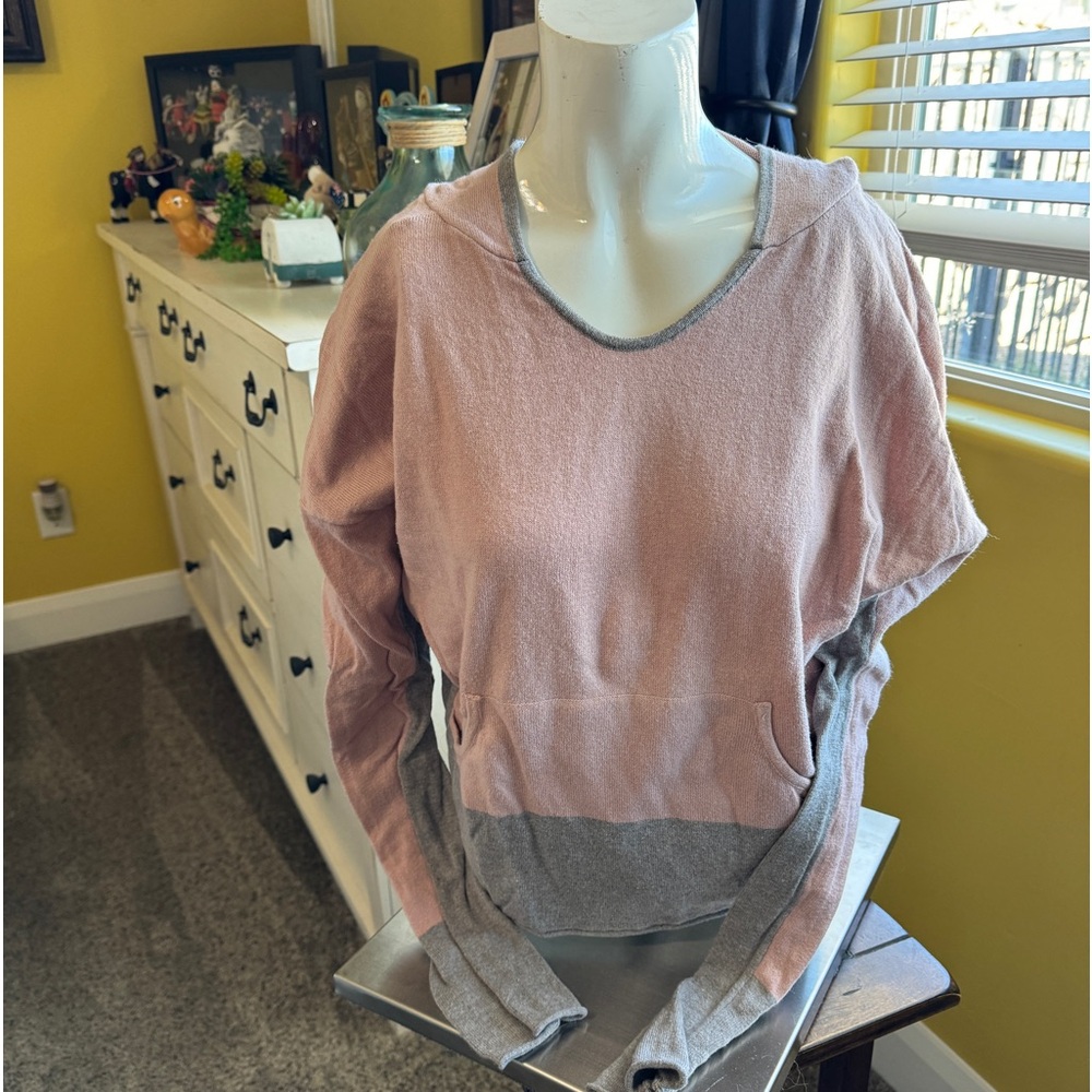 Prana Sweater Jumper Womens
L Pink Gray Hooded Knit
Pullover Long Sleeve